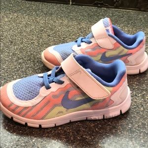 Girls Nike shoes